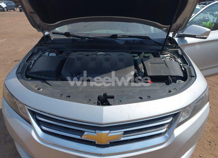 Photo 10 of 2018 Chevrolet Impala 1LT (VIN 2G1105S32J9145324)