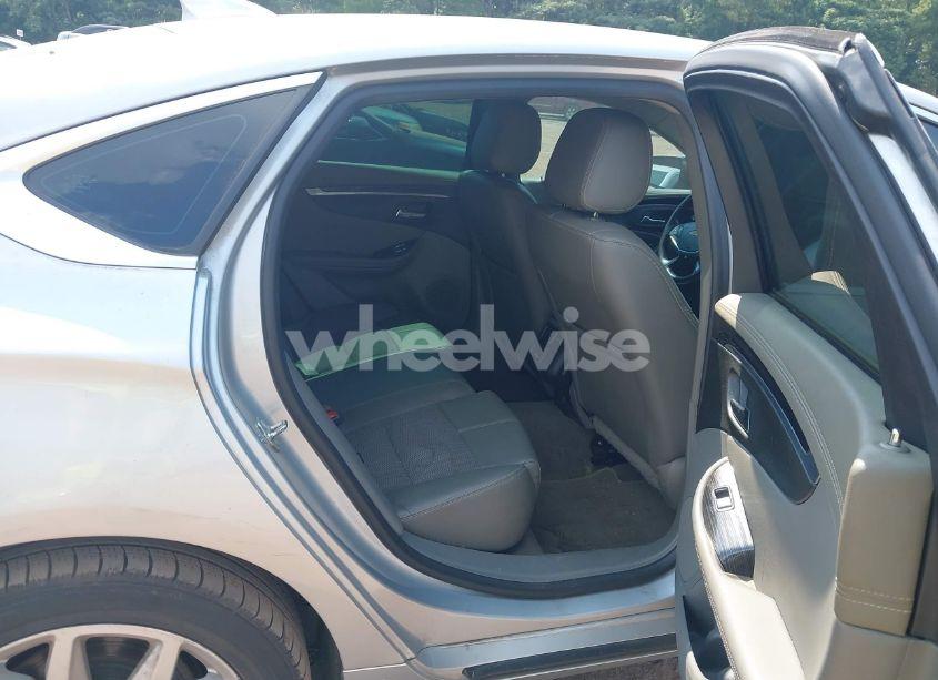 Photo 8 of 2018 Chevrolet Impala 1LT (VIN 2G1105S32J9145324)