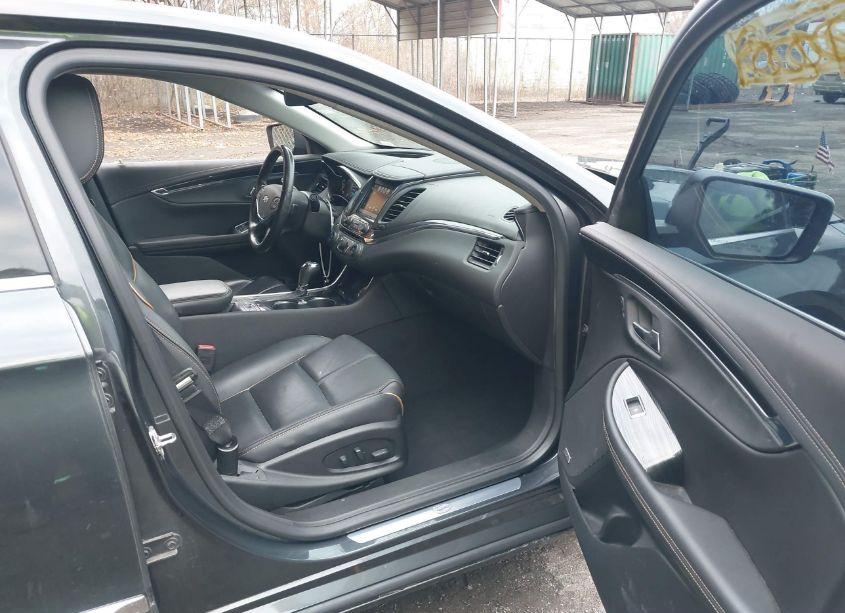 Photo 5 of 2019 Chevrolet Impala PREMIER (VIN 2G1105S32K9106959)