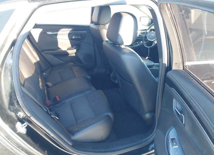 Photo 7 of 2018 Chevrolet Impala 1LT (VIN 2G1105S33J9108928)