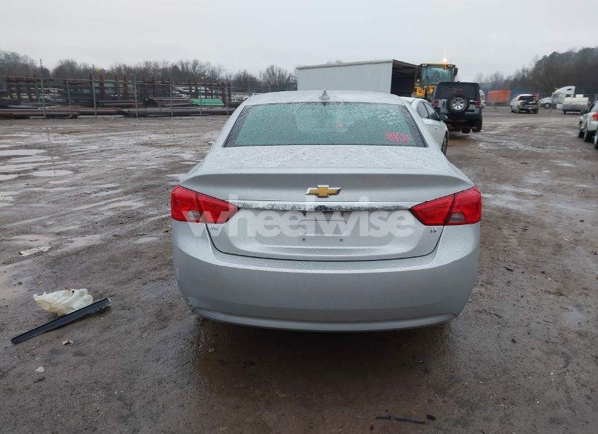 Photo 16 of 2018 Chevrolet Impala 1LT (VIN 2G1105S33J9112686)