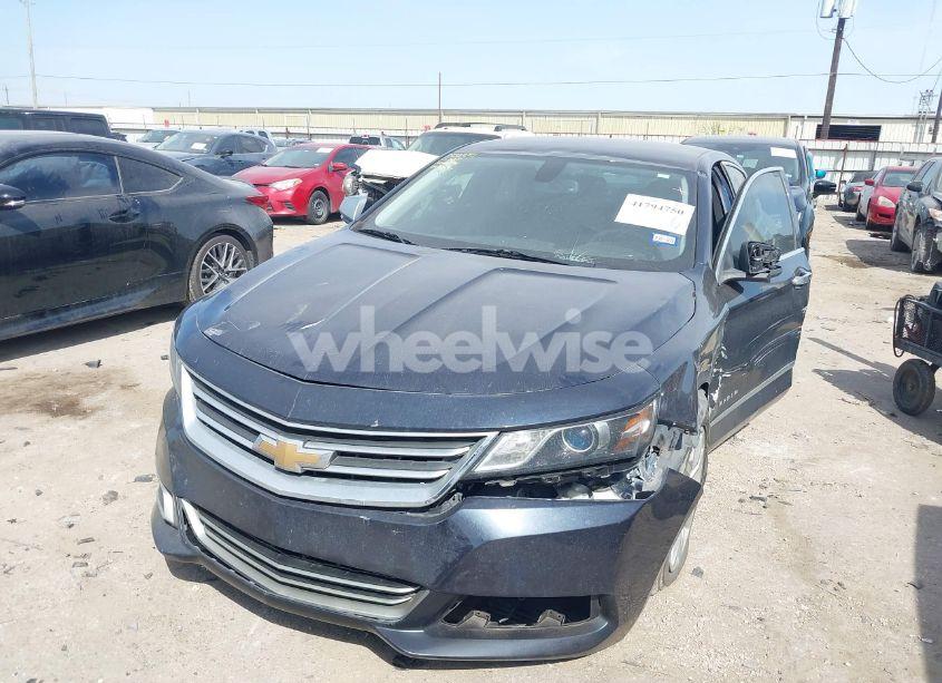Photo 2 of 2018 Chevrolet Impala 1LT (VIN 2G1105S33J9129701)
