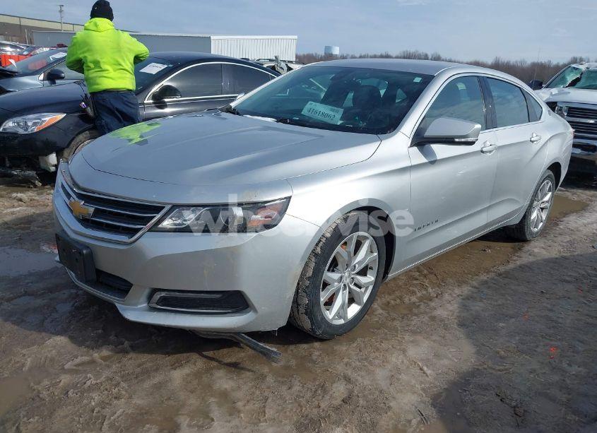 Photo 2 of 2018 Chevrolet Impala 1LT (VIN 2G1105S33J9147857)