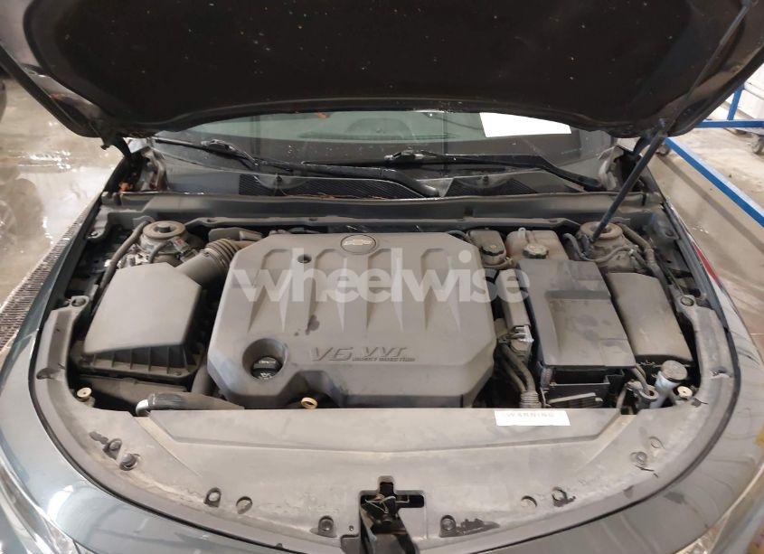 Photo 10 of 2018 Chevrolet Impala 1LT (VIN 2G1105S33J9171463)