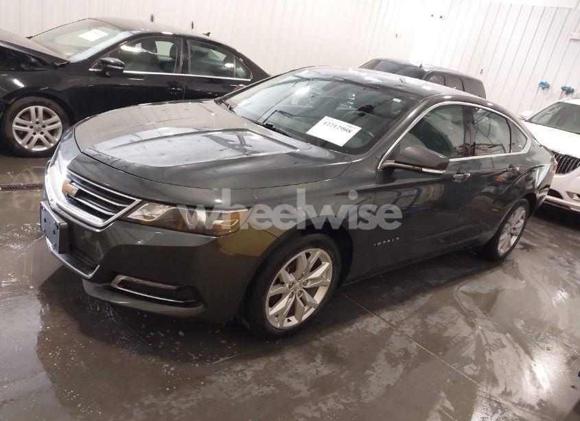 Photo 2 of 2018 Chevrolet Impala 1LT (VIN 2G1105S33J9171463)