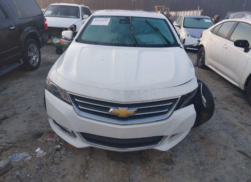 Photo 11 of 2017 Chevrolet Impala 1LT (VIN 2G1105S34H9101304)