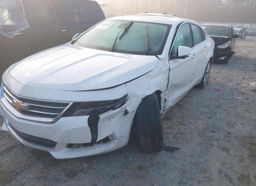 Photo 6 of 2017 Chevrolet Impala 1LT (VIN 2G1105S34H9101304)