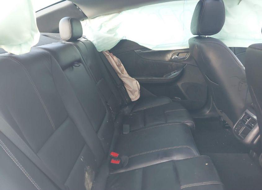 Photo 8 of 2017 Chevrolet Impala 1LT (VIN 2G1105S34H9101304)