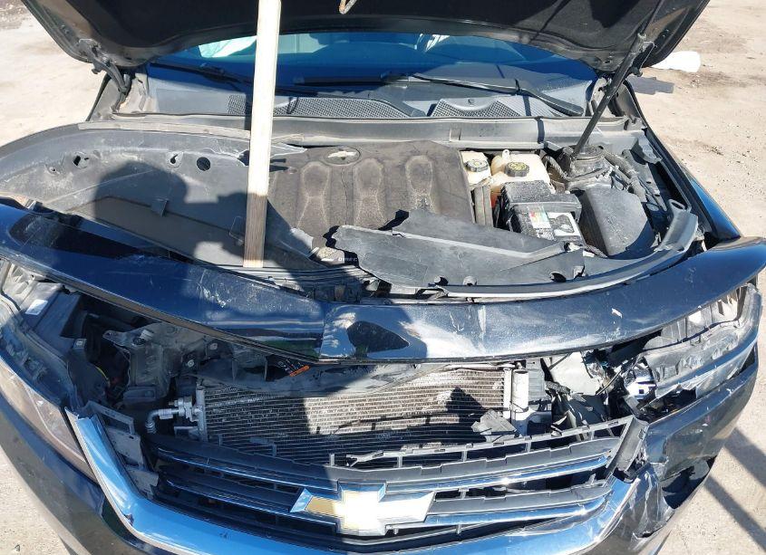 Photo 10 of 2017 Chevrolet Impala 1LT (VIN 2G1105S34H9118054)