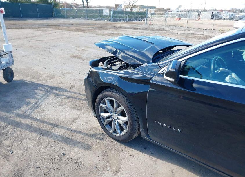 Photo 6 of 2017 Chevrolet Impala 1LT (VIN 2G1105S34H9118054)