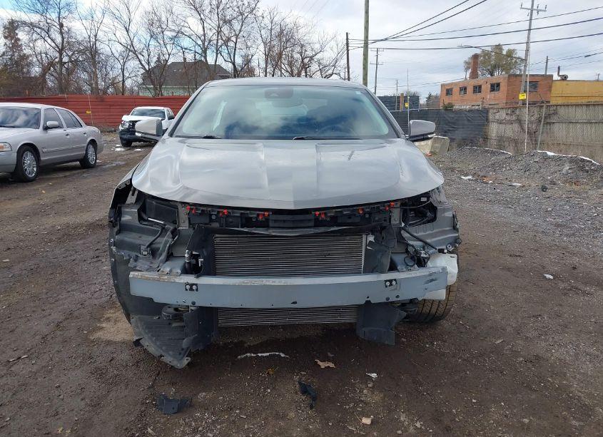 Photo 13 of 2017 Chevrolet Impala 1LT (VIN 2G1105S34H9196785)