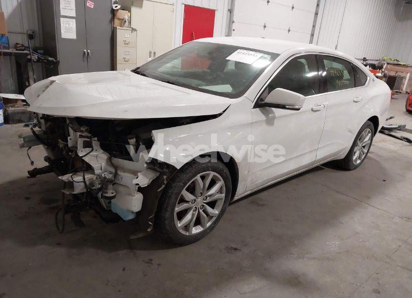 Photo 2 of 2018 Chevrolet Impala 1LT (VIN 2G1105S34J9110803)