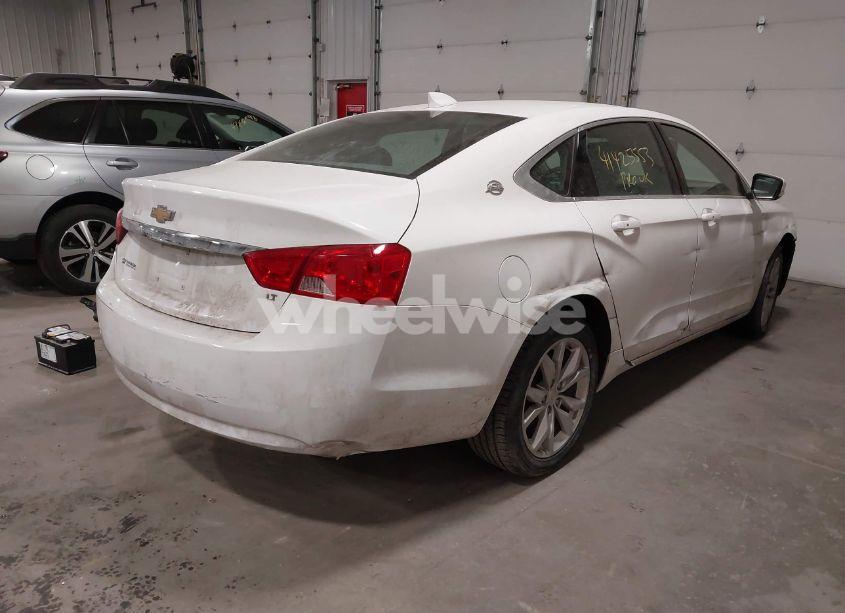 Photo 4 of 2018 Chevrolet Impala 1LT (VIN 2G1105S34J9110803)