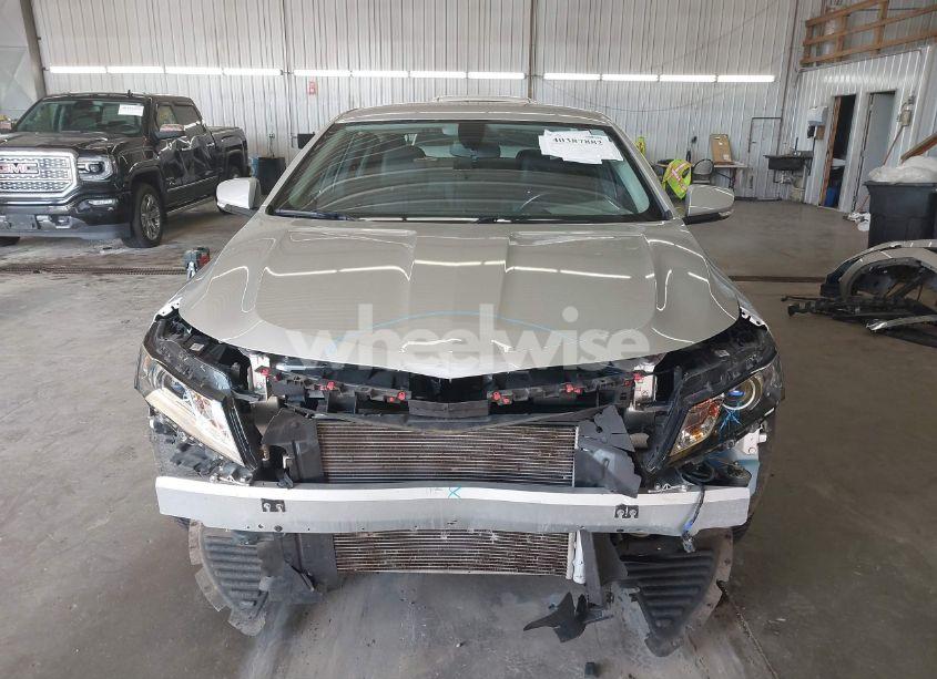 Photo 13 of 2018 Chevrolet Impala 1LT (VIN 2G1105S34J9133806)