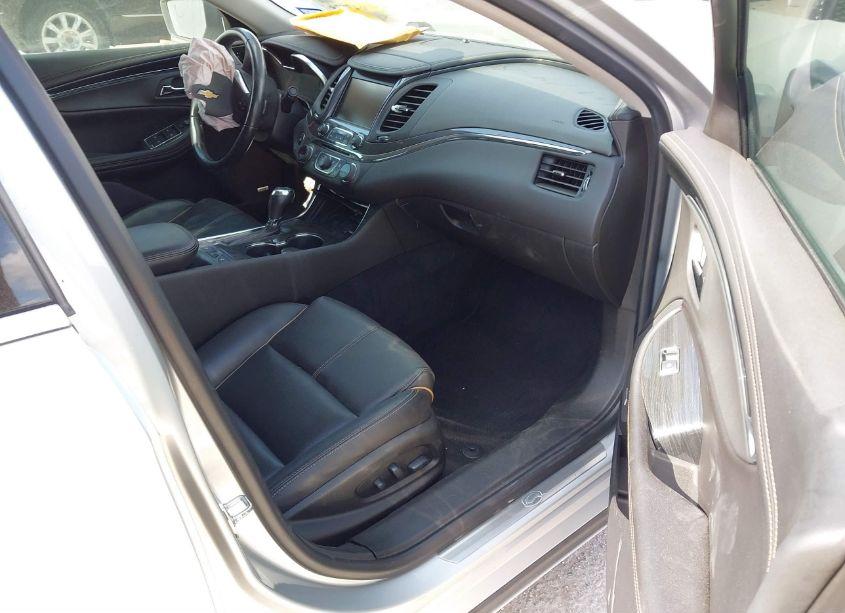 Photo 5 of 2019 Chevrolet Impala PREMIER (VIN 2G1105S34K9157850)