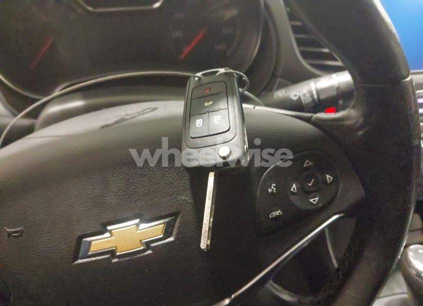 Photo 11 of 2017 Chevrolet Impala 1LT (VIN 2G1105S35H9105491)