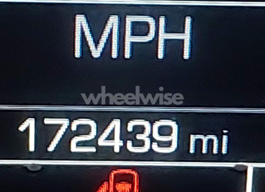 Photo 15 of 2017 Chevrolet Impala 1LT (VIN 2G1105S35H9105491)