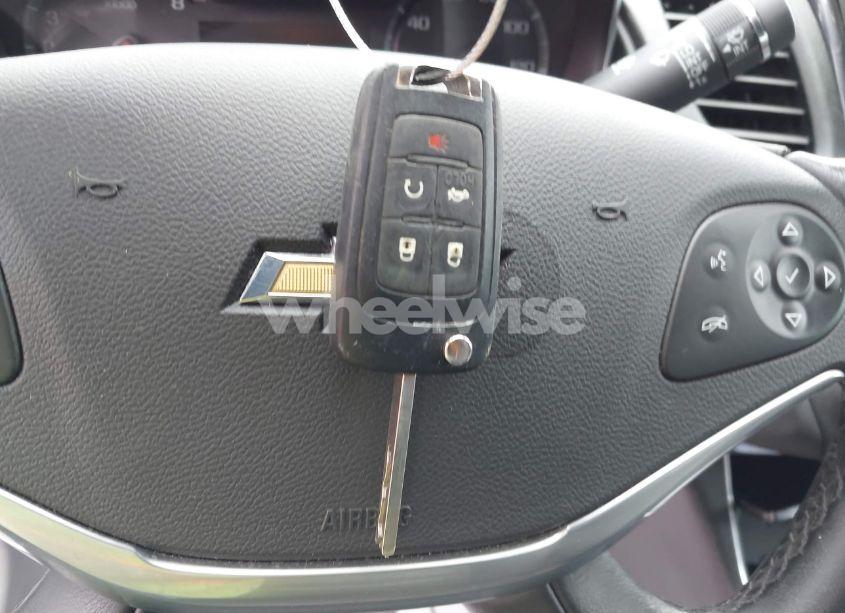 Photo 11 of 2017 Chevrolet Impala 1LT (VIN 2G1105S35H9143187)