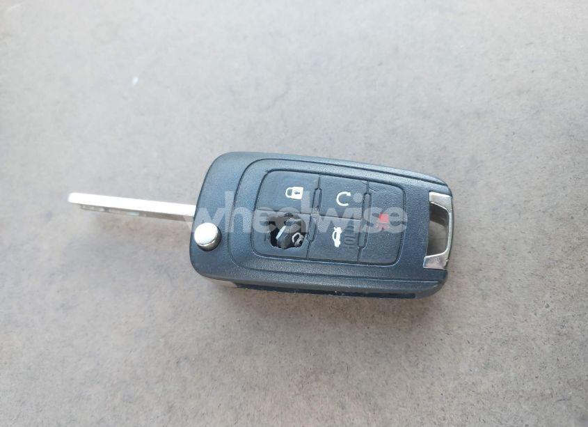 Photo 11 of 2017 Chevrolet Impala 1LT (VIN 2G1105S35H9185889)