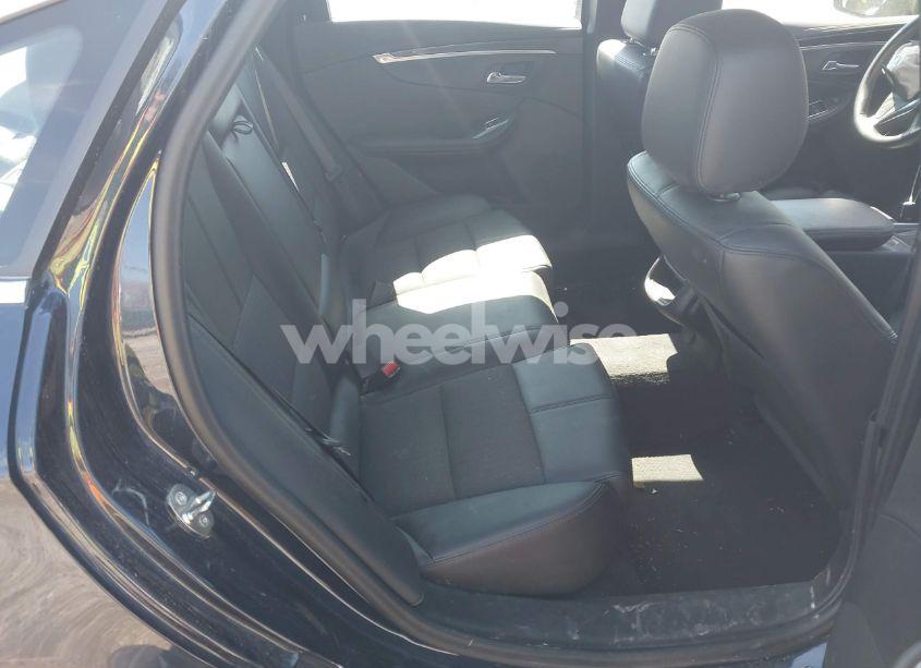 Photo 8 of 2017 Chevrolet Impala 1LT (VIN 2G1105S35H9185889)