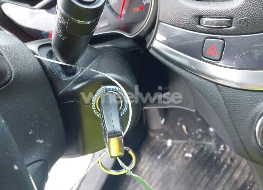 Photo 11 of 2017 Chevrolet Impala 1LT (VIN 2G1105S35H9187092)