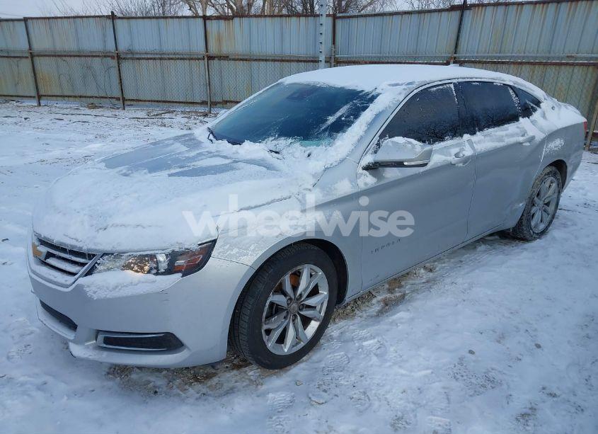 Photo 2 of 2017 Chevrolet Impala 1LT (VIN 2G1105S35H9187092)