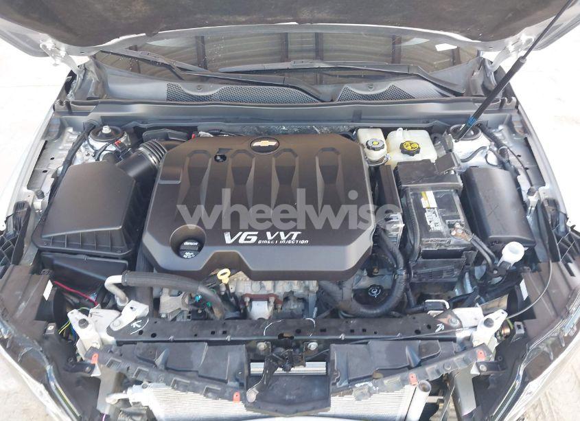 Photo 10 of 2018 Chevrolet Impala 1LT (VIN 2G1105S35J9106856)