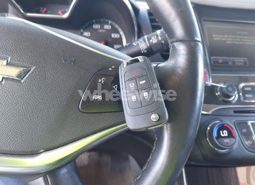 Photo 11 of 2018 Chevrolet Impala 1LT (VIN 2G1105S35J9106856)