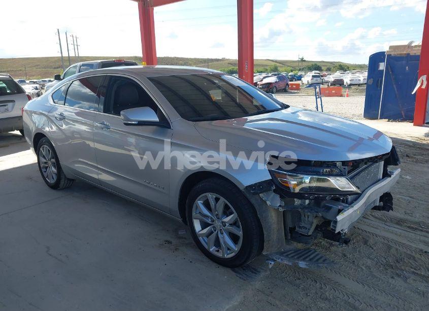 Photo 13 of 2018 Chevrolet Impala 1LT (VIN 2G1105S35J9106856)