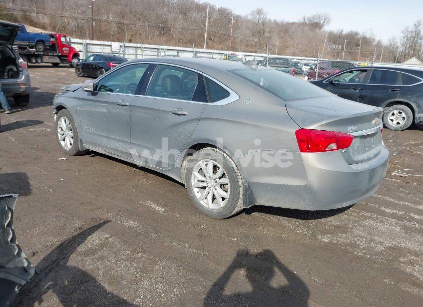 Photo 3 of 2018 Chevrolet Impala 1LT (VIN 2G1105S35J9116562)