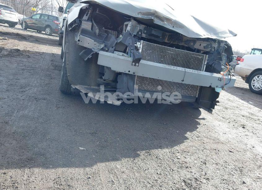 Photo 6 of 2018 Chevrolet Impala 1LT (VIN 2G1105S35J9116562)