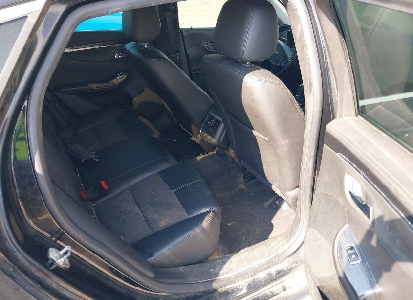 Photo 8 of 2018 Chevrolet Impala 1LT (VIN 2G1105S35J9132809)