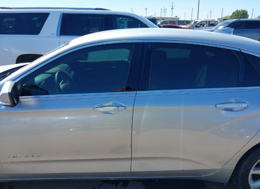 Photo 15 of 2018 Chevrolet Impala 1LT (VIN 2G1105S35J9143910)