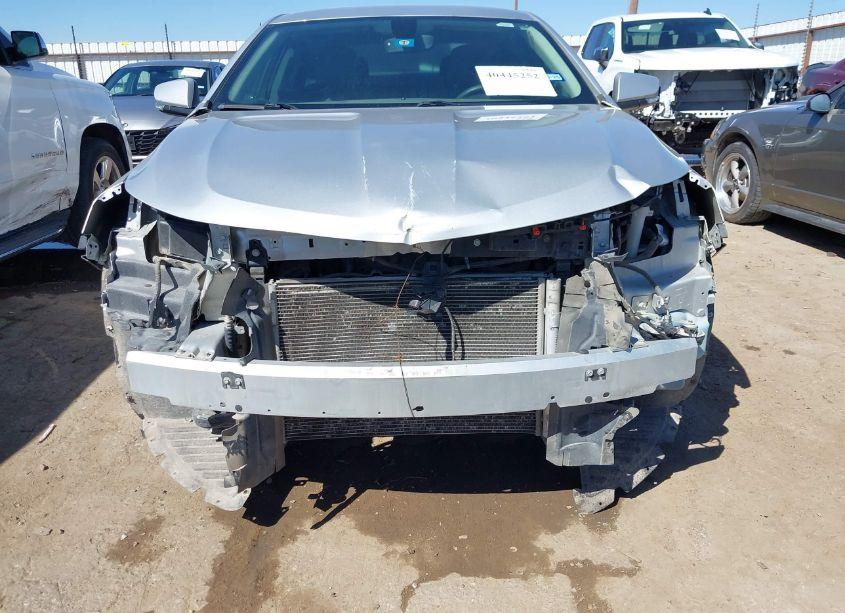 Photo 6 of 2018 Chevrolet Impala 1LT (VIN 2G1105S35J9143910)