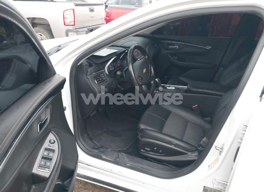 Photo 17 of 2018 Chevrolet Impala 1LT (VIN 2G1105S35J9166927)