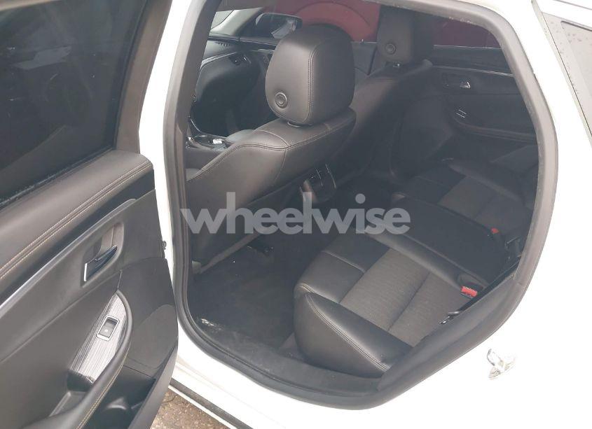 Photo 19 of 2018 Chevrolet Impala 1LT (VIN 2G1105S35J9166927)