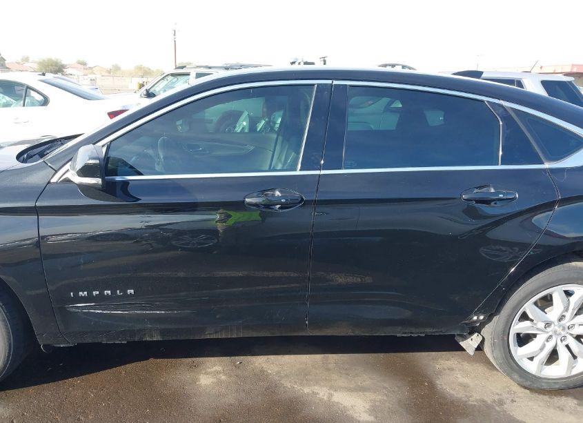 Photo 15 of 2018 Chevrolet Impala 1LT (VIN 2G1105S35J9171335)