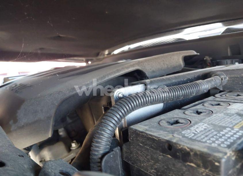 Photo 10 of 2019 Chevrolet Impala PREMIER (VIN 2G1105S35K9152527)