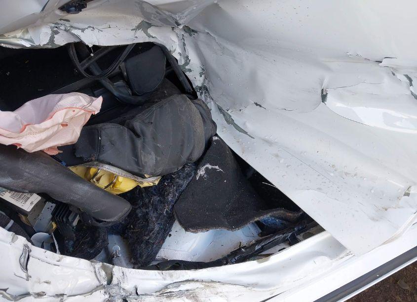 Photo 8 of 2017 Chevrolet Impala 1LT (VIN 2G1105S36H9120095)