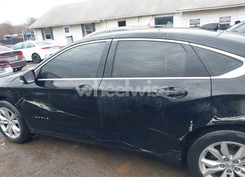 Photo 15 of 2017 Chevrolet Impala 1LT (VIN 2G1105S36H9155350)