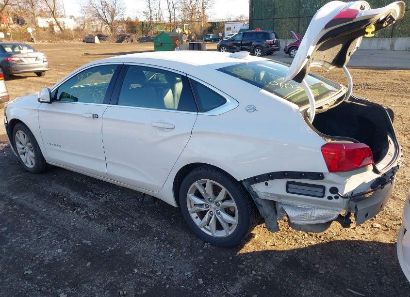 Photo 3 of 2018 Chevrolet Impala 1LT (VIN 2G1105S36J9156858)