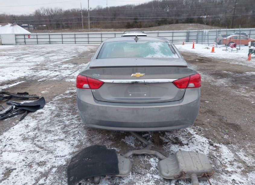 Photo 17 of 2017 Chevrolet Impala 1LT (VIN 2G1105S37H9134720)