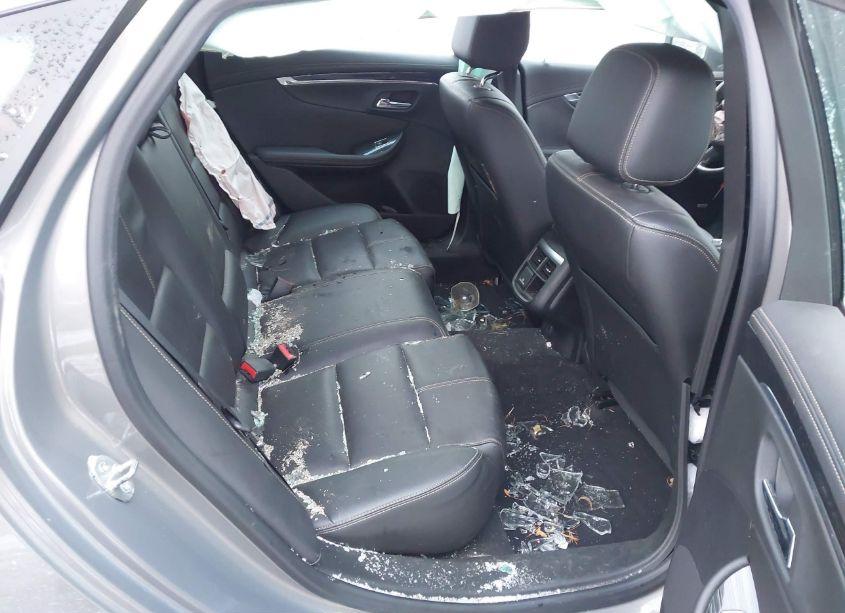 Photo 8 of 2017 Chevrolet Impala 1LT (VIN 2G1105S37H9134720)