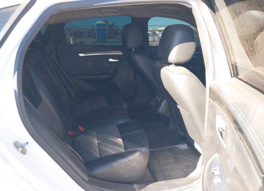 Photo 8 of 2017 Chevrolet Impala 1LT (VIN 2G1105S37H9154613)