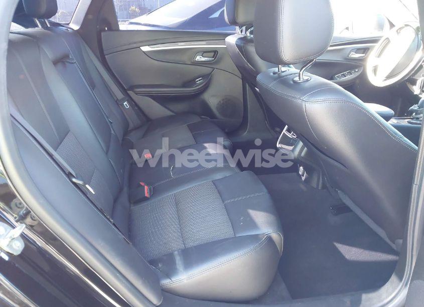 Photo 8 of 2017 Chevrolet Impala 1LT (VIN 2G1105S37H9174909)