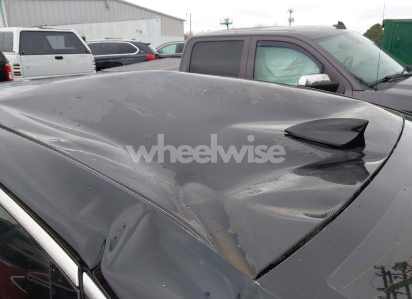 Photo 6 of 2017 Chevrolet Impala 1LT (VIN 2G1105S37H9180709)