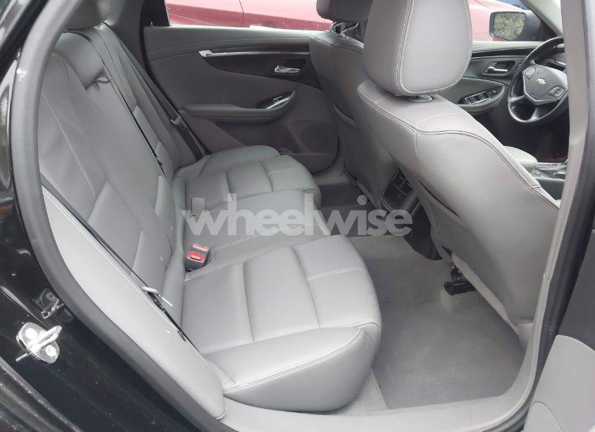 Photo 8 of 2017 Chevrolet Impala 1LT (VIN 2G1105S37H9180709)