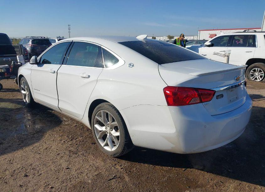 Photo 3 of 2017 Chevrolet Impala 1LT (VIN 2G1105S37H9181732)
