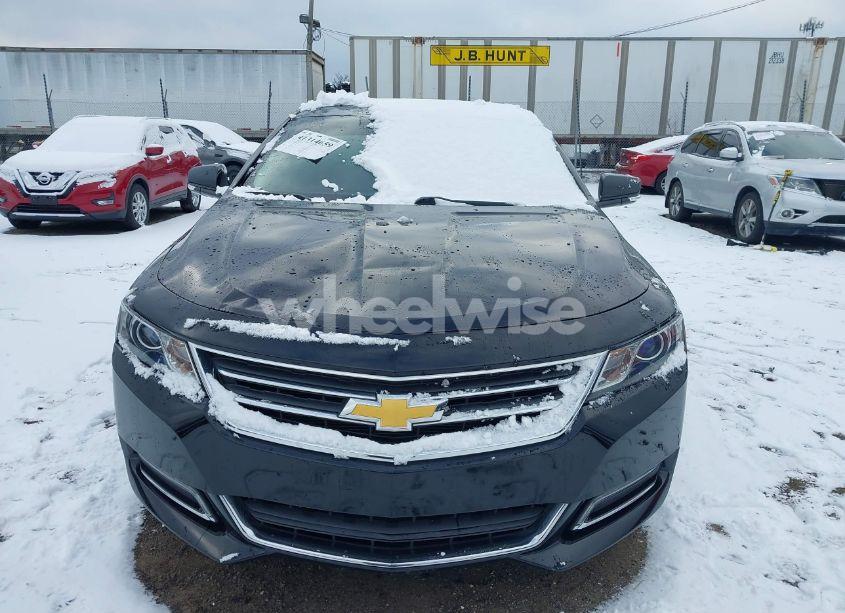 Photo 6 of 2018 Chevrolet Impala 1LT (VIN 2G1105S37J9119396)