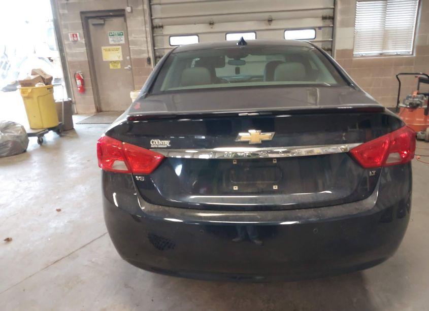 Photo 15 of 2018 Chevrolet Impala 1LT (VIN 2G1105S37J9123903)